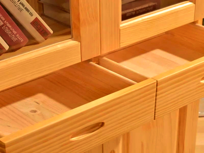 Pine Wood Furniture Explained: What It’s Good For — and What It Isn’t
